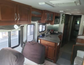 Fleetwood RV Pace Arrow 35A