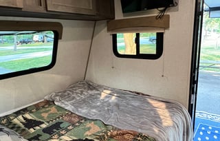 2020 Coachmen RV Apex Ultra-Lite 17BHS