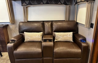 Central Coast classy, comfy camping !