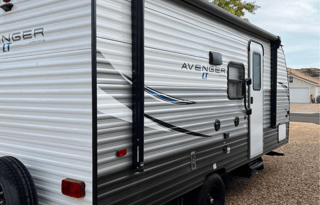 2021 Prime Time RV Avenger 17bhs