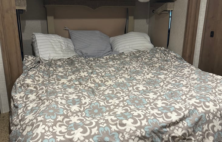 King sized bed in Master