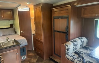 2014 Fleetwood RV Jamboree Searcher 25K RV#12