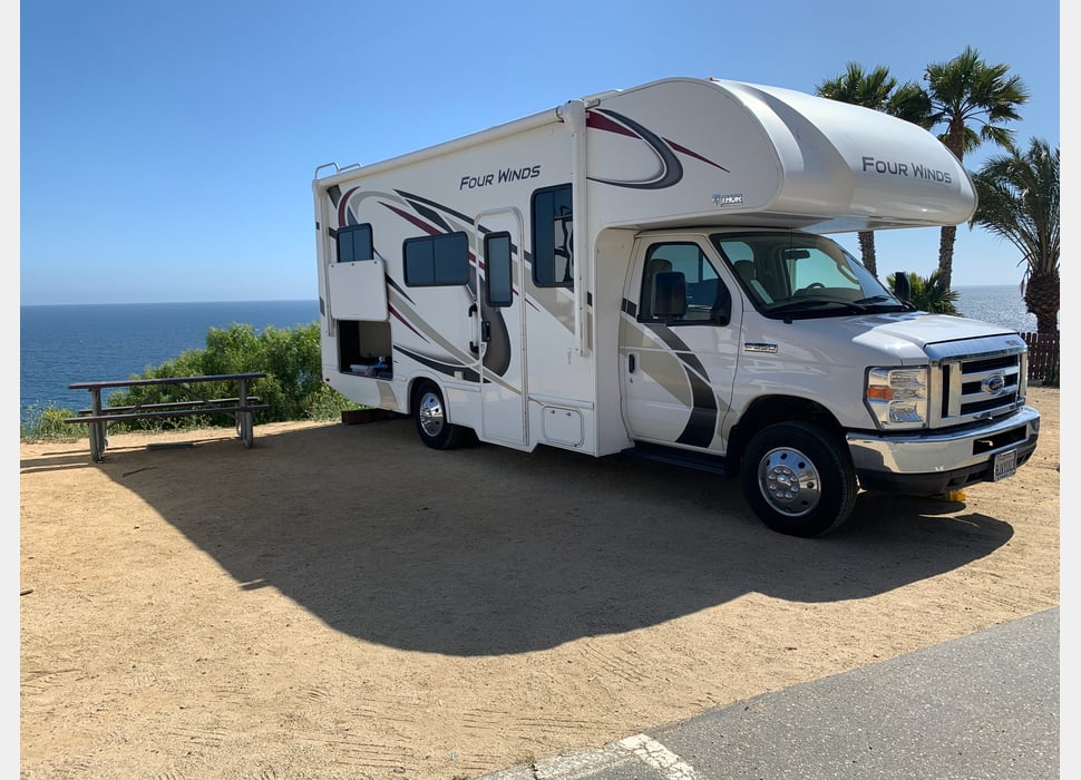 Class C Motor Home rentals in Rialto