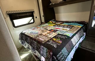 Adventure-Ready Toy Hauler – Solar + Generator!