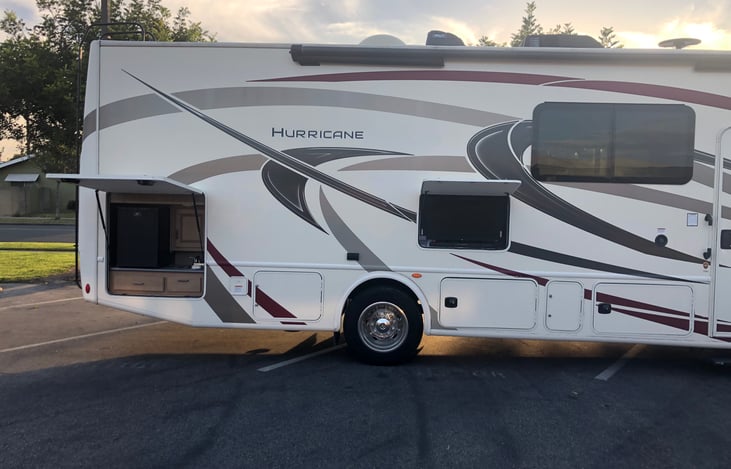 Outside Kitchen & TV with Sound bar