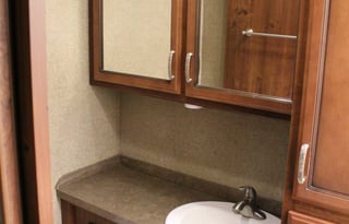 Pet friendly with TWO BATHROOMS!  Whaaaaat?