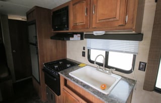 FREE WIFI & CABLE TV!!!!