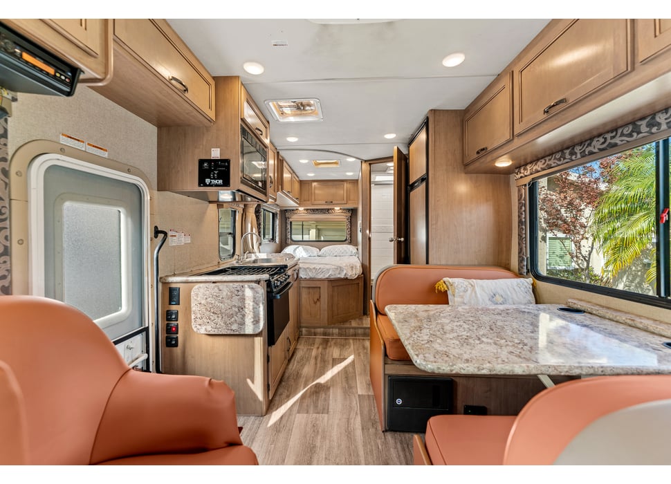 Class C Motor Home rentals in Long Beach