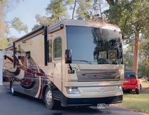 Fleetwood RV Pace Arrow LXE 38N