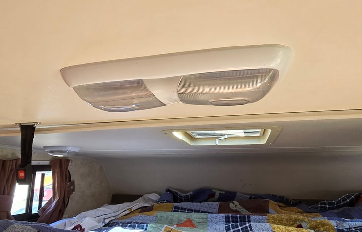 Super comfy full size bed