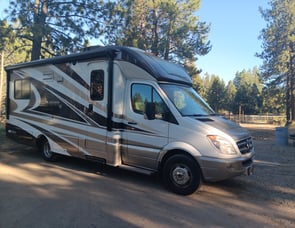 Itasca Navion IQ 24V