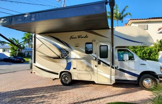 Thor Motor Coach Four Winds 24 Ft.- EARLY PICK UP