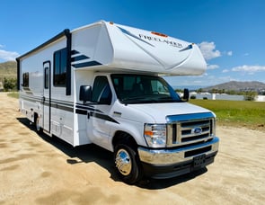 Coachmen RV Freelander 27QB Ford 350