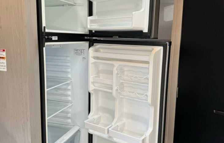 Refrigerator and Freezer
