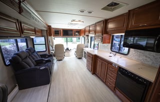 2007 Fleetwood RV Bounder Diesel 38V