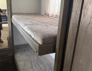 Forest River RV Wildwood X-Lite 282QBXL