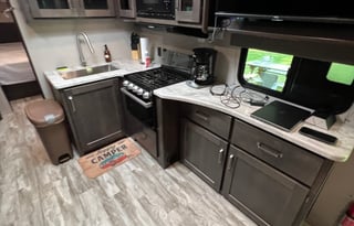 2022 33' Grand Design Transcend Xplor 265BH