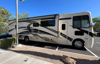 Luxury Your Way: A 5-Star Glamping Oasis