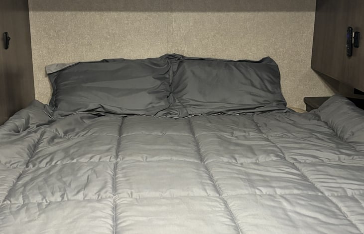 Queen Bedroom in Back