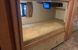 2014 Winnebago - Vista 35B