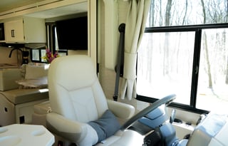 BRAND NEW Family Friendly Class A RV, Sleeps 8