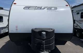 Lightweight Bunkhouse with Spacious Living