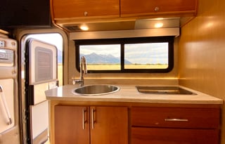 2017 Tiffin Motorhomes Wayfarer 24 QW