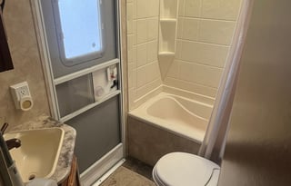 Spacious Family-Friendly Pet-Friendly Camper