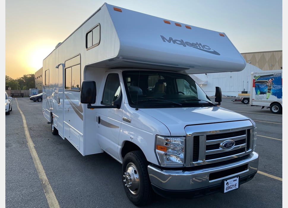 Class C Motor Home rentals in Washington