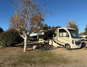 Thor Motor Coach Vegas 25.3