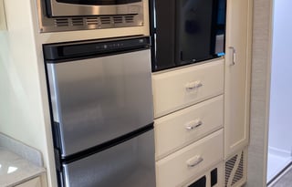 West Coast Getaway Glamper - Tiffin Wayfarer!