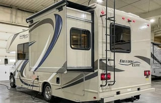 Sugarbear 6 - Not too big, not too small