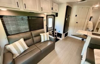 2024 East To West Entrada 3100FB ***Bunks*** 1708