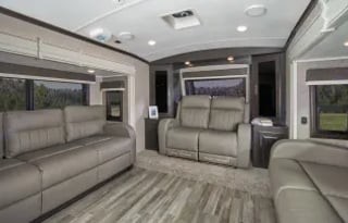 Ultimate in Luxury RV Glamping.  Delivery Only