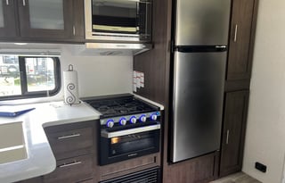 2020 Fully Furnished Bunkhouse