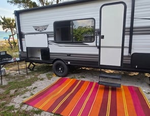 Forest River RV Wildwood FSX 179DBK