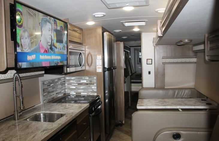 Travelling with sides closed.