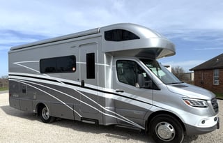 23 Winnebago View sprinter