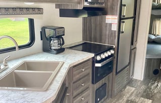 2020 Fully equipped, camping supplies