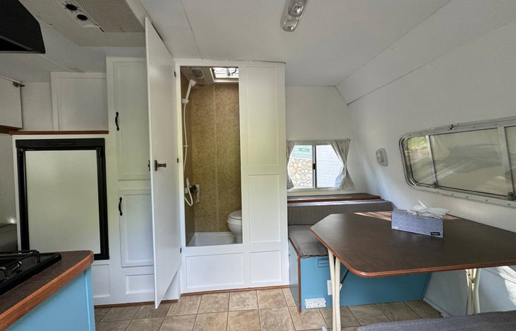 Compact bathroom and toilet