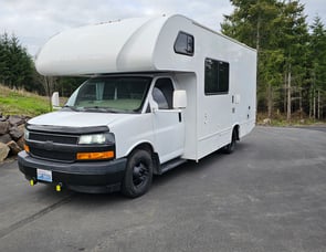 Thor Motor Coach Chateau 22E