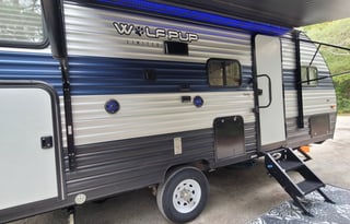 2021 Cherokee Wolf Pup 17jg