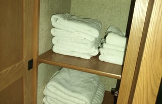 Comfy Trail Runner Bunkhouse