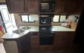 Outdoors RV 27 BHS