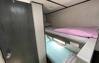 Campventure Cruiser: Family Fun on Wheels!