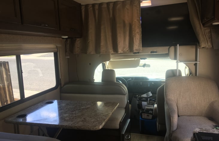 Jump swivel seat and table and cab.