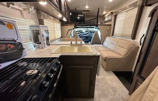 Coachmen RV Freelander 27QB Chevy 4500 (AZ)