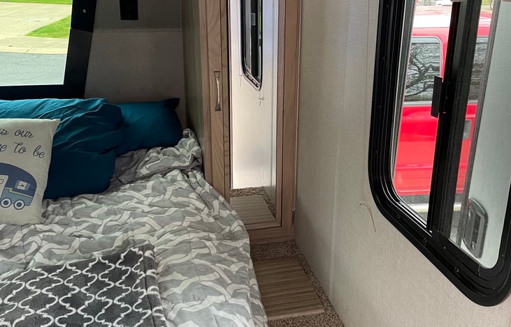 2 storage closets beside the bed in master