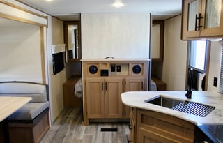 2022 Prime Time RV Avenger 24BHS AVAILABLE NOW!