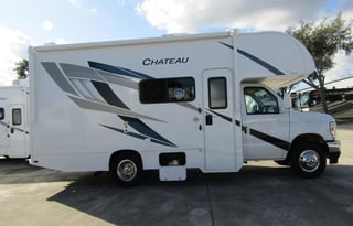 2025 Thor Chateau 22Z - Spacious Class C RV-GLG01
